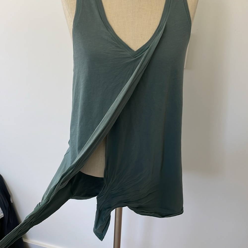 Lululemon Front Tie Racerback Tank Top size 6 - Picture 7 of 8